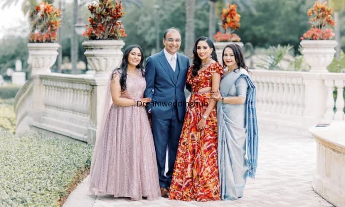 Best mehendi artist at garia