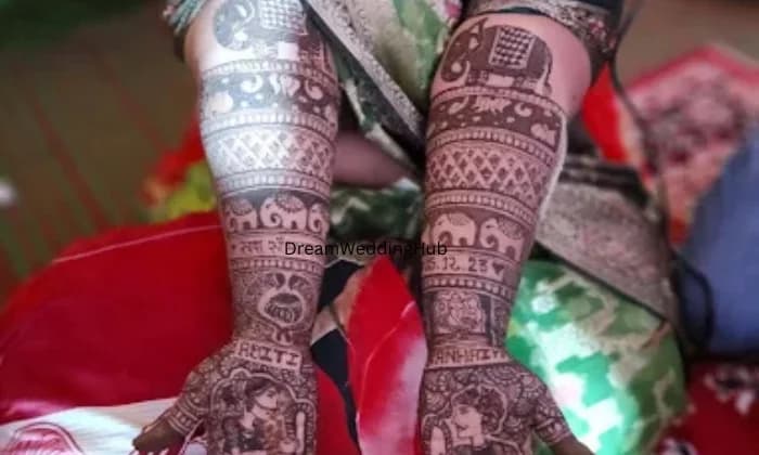 Kolkata Mehendi Artist Isha