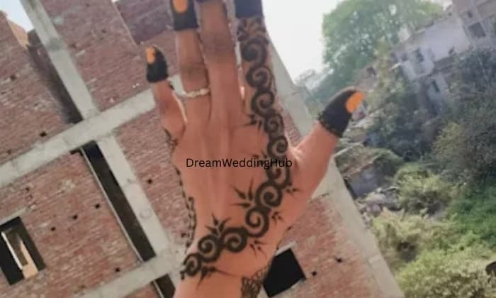 Roshni  mehendi   art