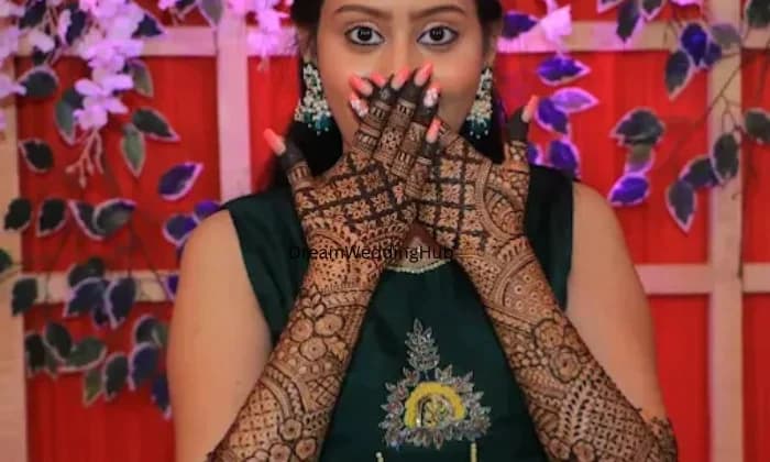 Nisha Mehendi Artist