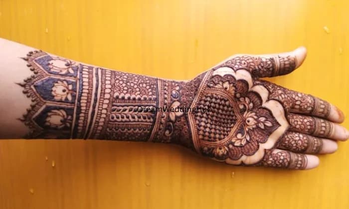 Sonu mehndi  tattoo artist