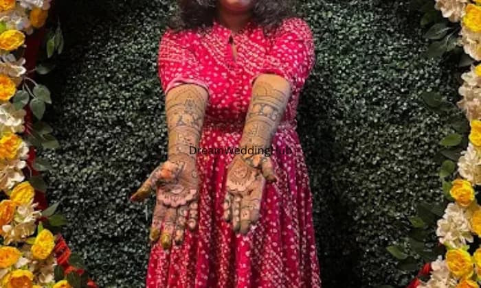 Krishna mehandi   art