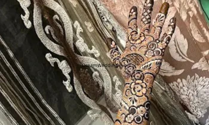 Aman Mehndi Design
