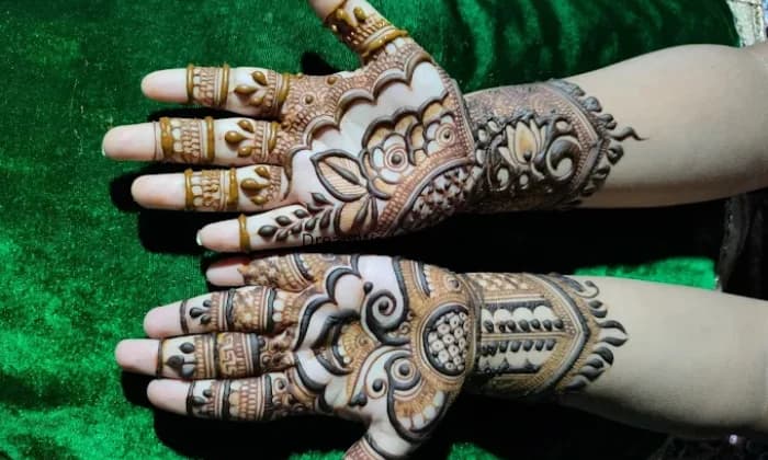 Saara Mehndi Studio