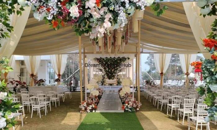 La Nicholas Dei Da Kine Resort