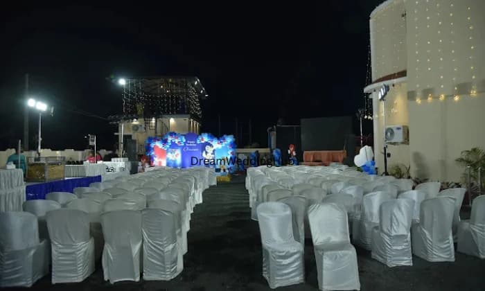 The Royal  Riviera Resort