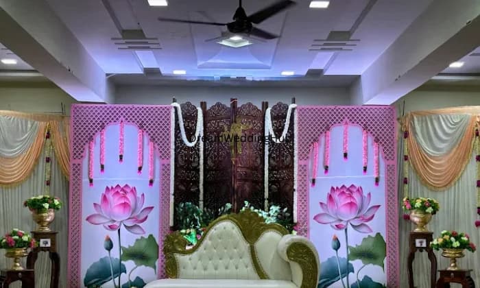 Evan Flower and Balloon Decoration