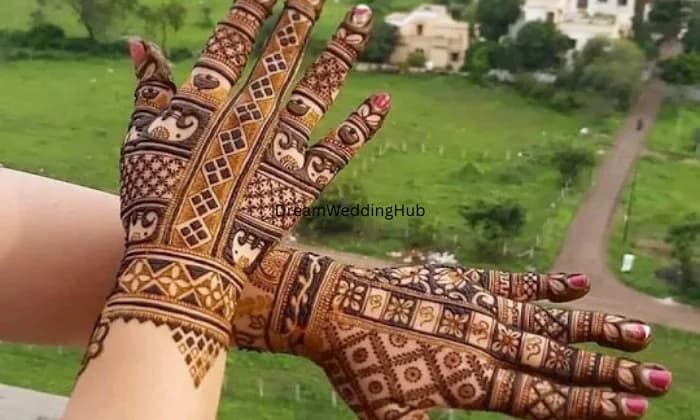 Vipin mehandi Artist