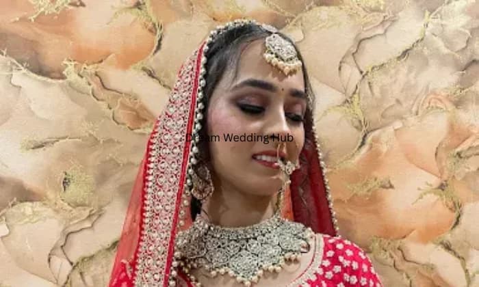 Looknlike Unisex Salon