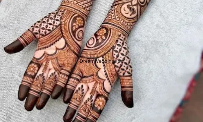 Yuvraj Mehandi Artist  Free Home Service