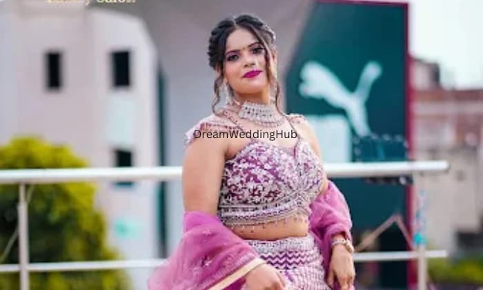 Makeup Street Family Salon