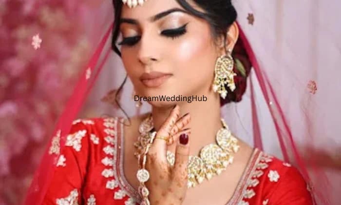 Arzoo Dogra makeup artist