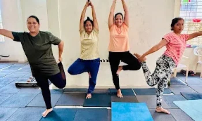 R World Dance Studio