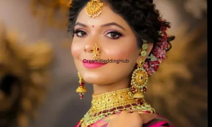 Tress Lounge Panchkula