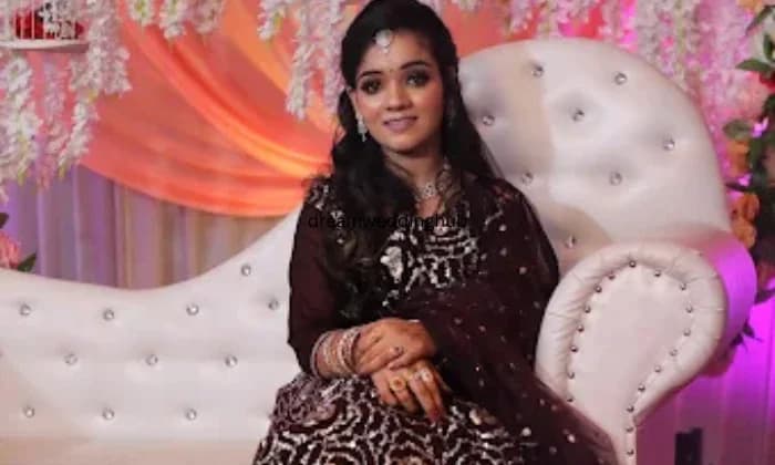 Cut N Curl Unisex Salon