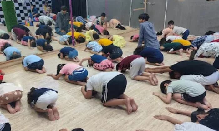 Pop  Lock Dance Academy