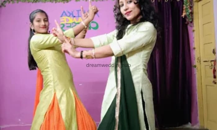 MONIKA DANCE CLASSES