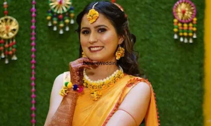 KNUCKOUT UNISEX SALONs