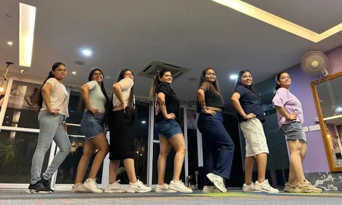 The Crew7 Dance Centre