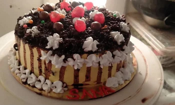 Cake classes and Tailoring Mehndi classes