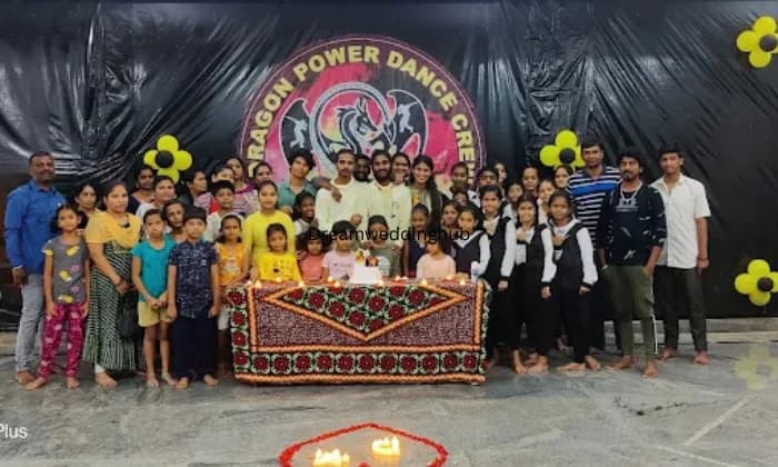 DRAGON POWER DANCE CREW