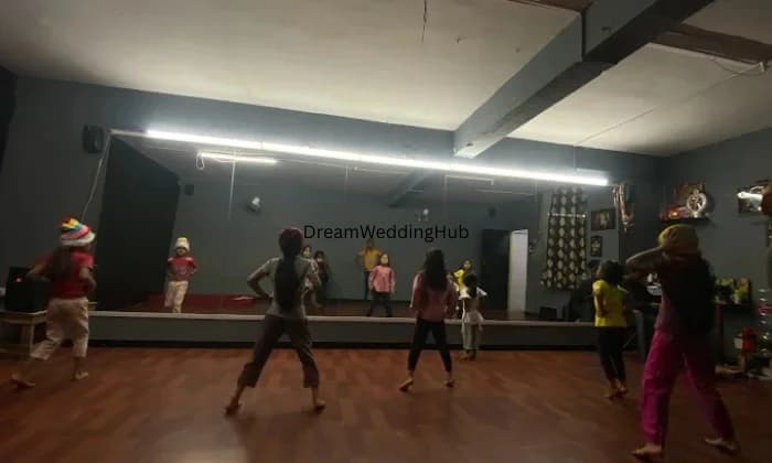 Twins Dance Class