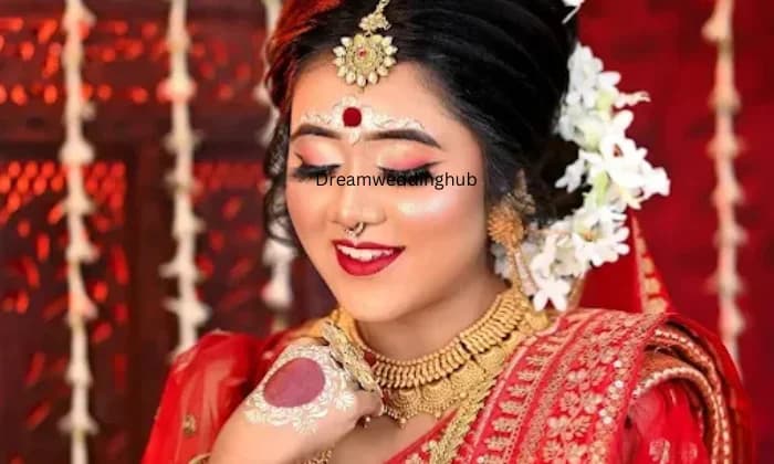 Tumpas Makeover family salon