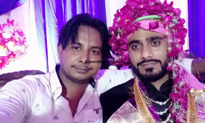 Colour Digital Photo Studio