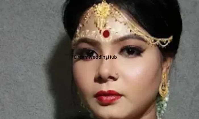 Mr and Mrs cuts A family salon