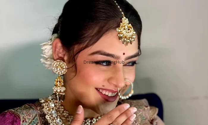 Solastaa Salon Kalyan