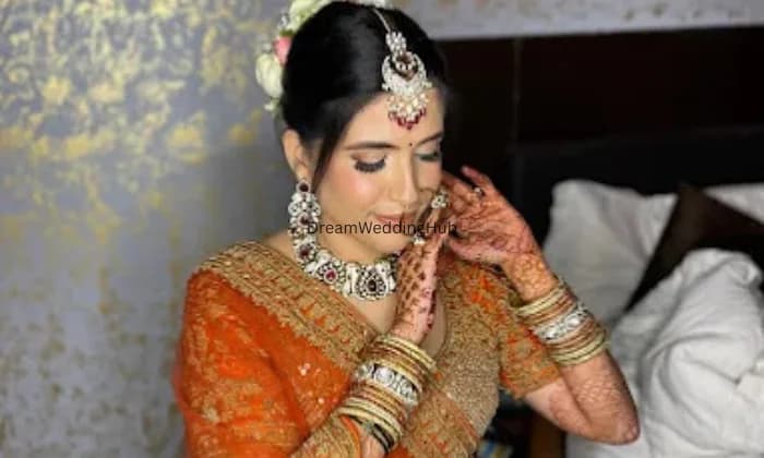 Monishka Makeup Studio  Academy