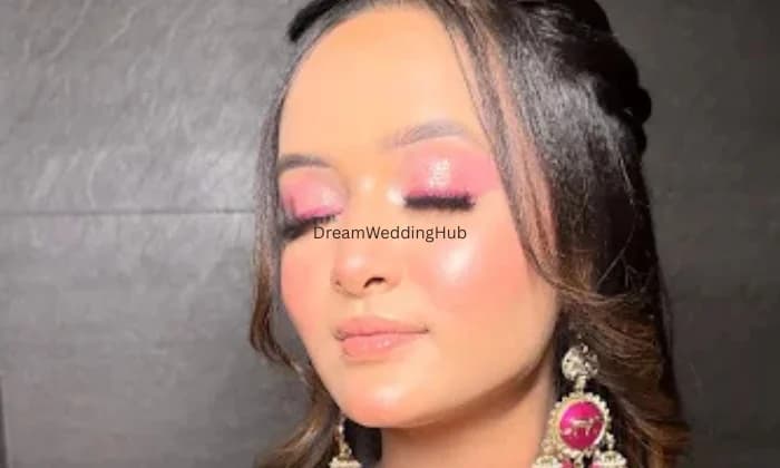 Annie Kakkar makeup artist