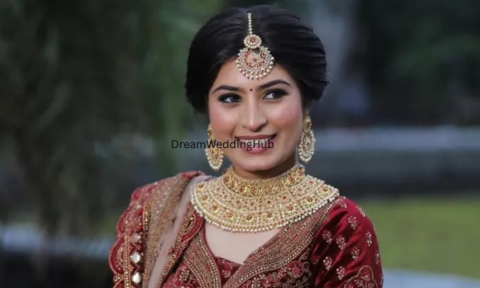 CHARMIS MAKE UP ACADEMY CHARMIS MAKE UP ACADEMY