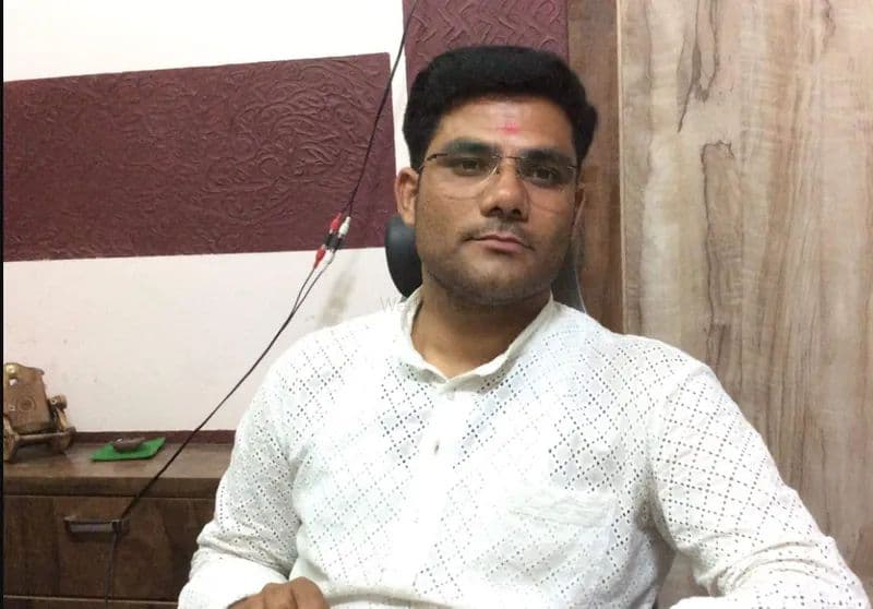 Pandit Chandramoleshwar Pandit Chandramoleshwar