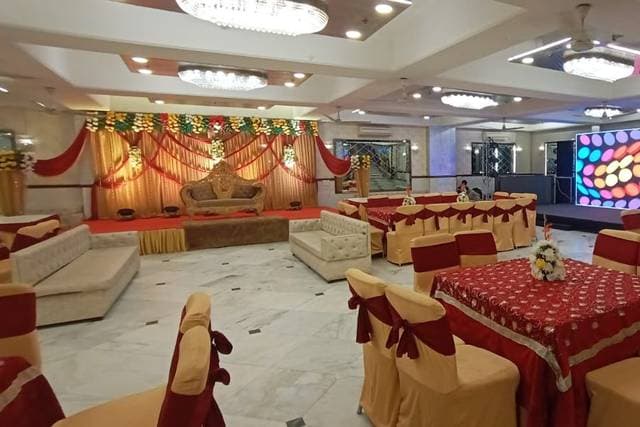 Kuber Lawns Kuber Lawns