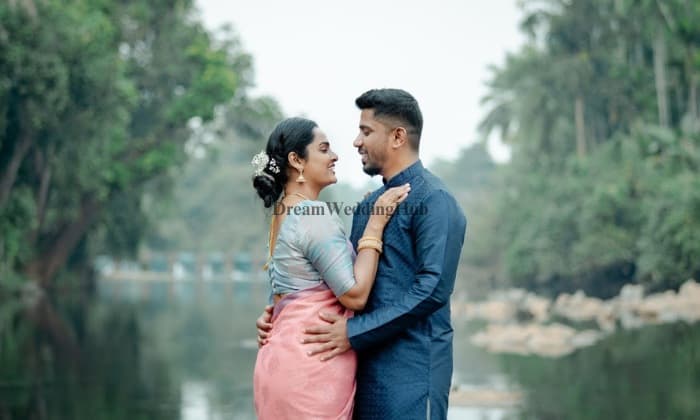 Curating Frames Curating Frames