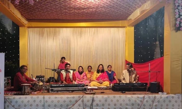 Dr Tushar Bhosle Dr Kinjal Bhosle Music Group Dr Tushar Bhosle Dr Kinjal Bhosle Music Group