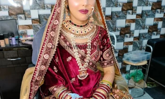 Pari Makeup artist Pari Makeup artist