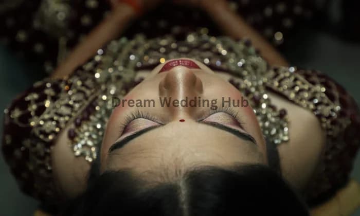 Golden touch Beauty Golden touch Beauty