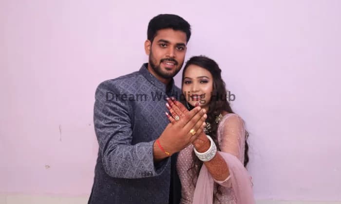 Pooja gupta makeup and hair artist Pooja gupta makeup and hair artist