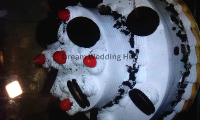 Cakes Bakes CAKE CENTER Cakes Bakes CAKE CENTER