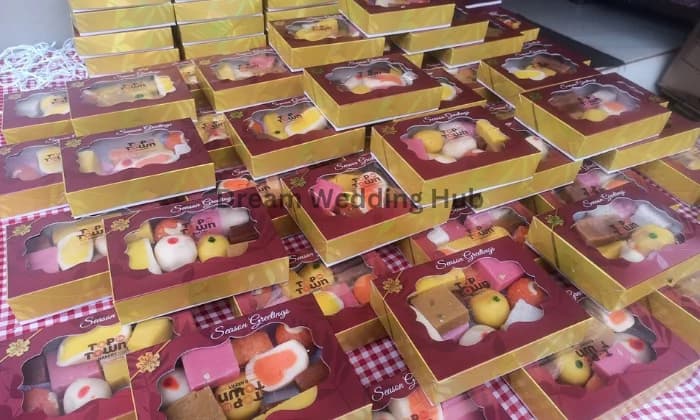 Top in town bakery Top in town bakery