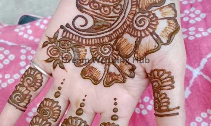Bridal Mehndi Artist and classes Bridal Mehndi Artist and classes
