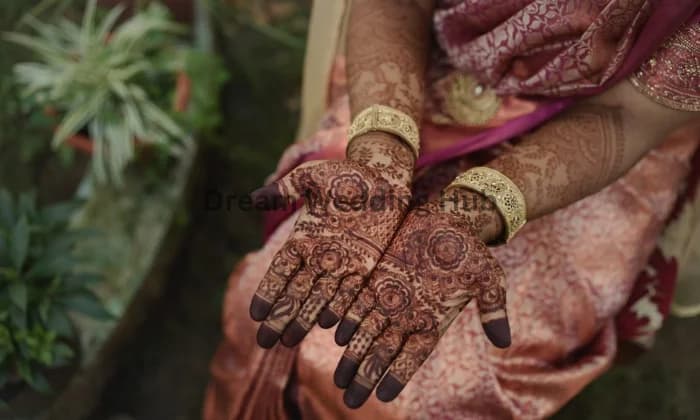 Henna Hands 16 Henna Hands 16