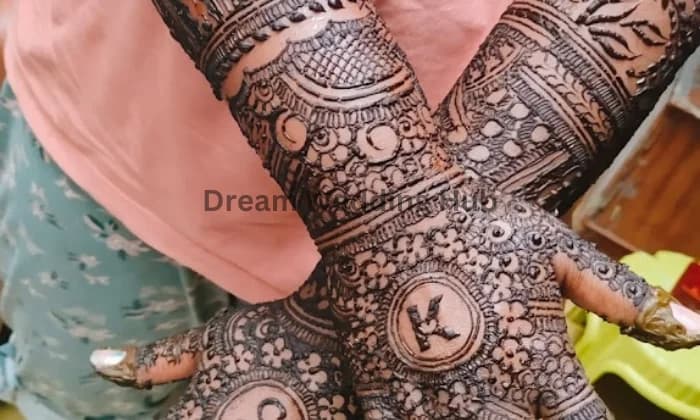 Pinky mehndi hub Pinky mehndi hub