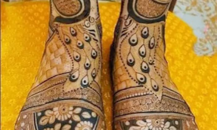 Naresh Mehndi Artist Naresh Mehndi Artist