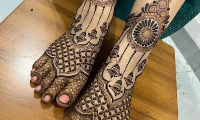 Aashna mehndi artists Aashna mehndi artists