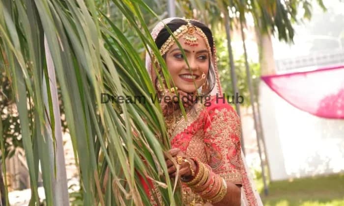 Nisha Beauty And MAKEUP Studio Nisha Beauty And MAKEUP Studio