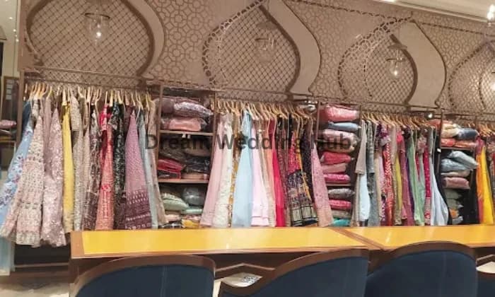 Looks Boutique Looks Boutique