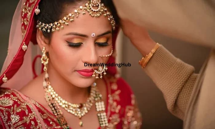 Pari Bridal Makeup Studio Pari Bridal Makeup Studio
